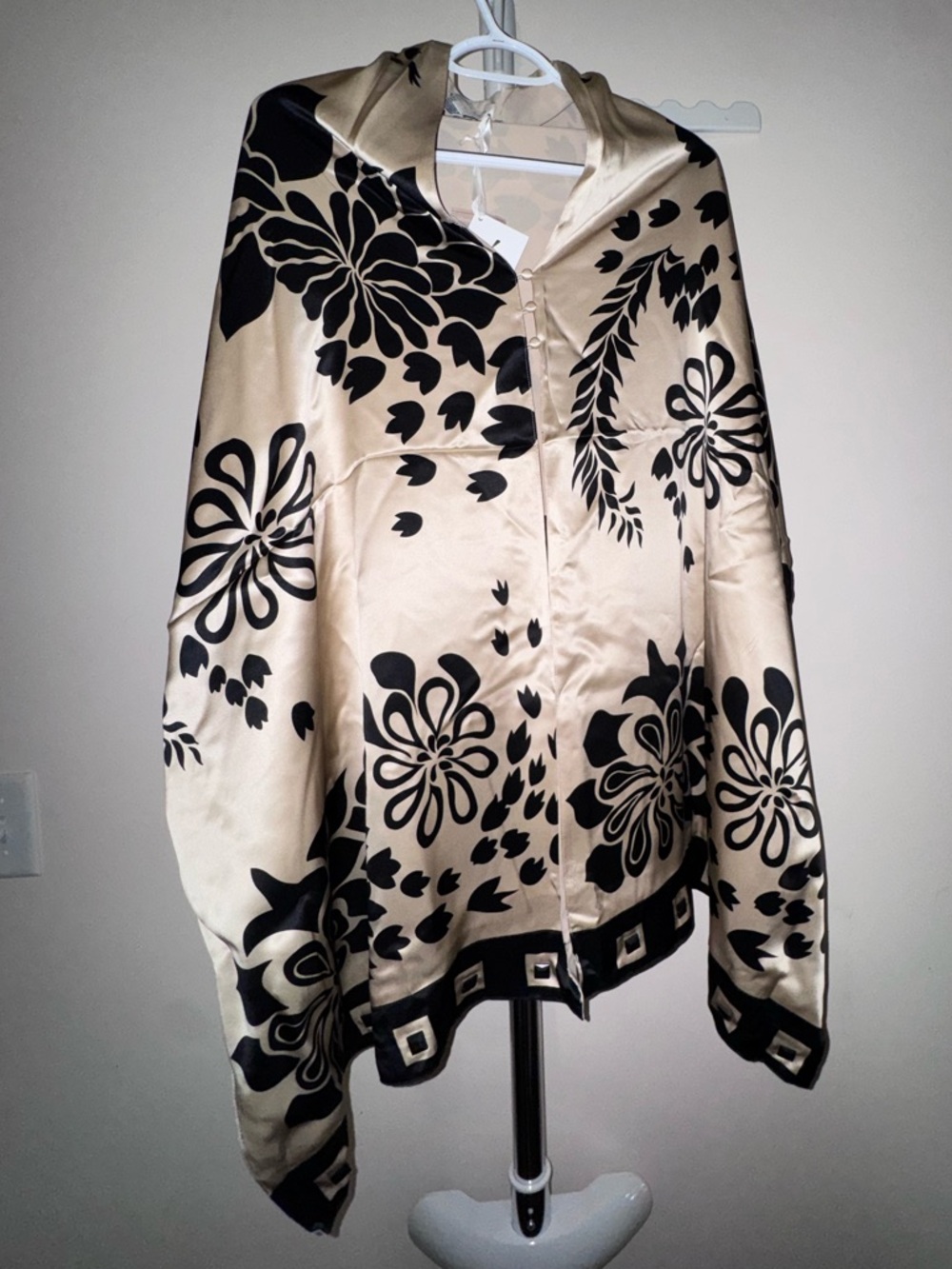 93% Silk Shawl Floral in Cream and Black